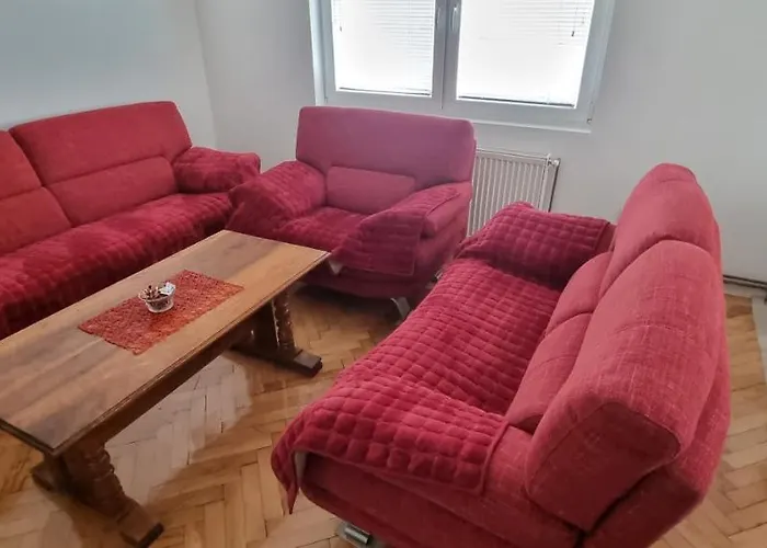 Sims באינה באשטה